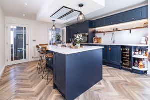 Kitchen/Breakfast/Family Room- click for photo gallery